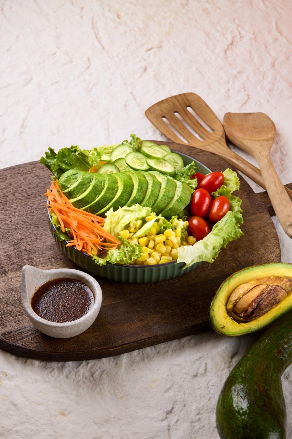 สลัดอาโวคาโด — Avocado Salad