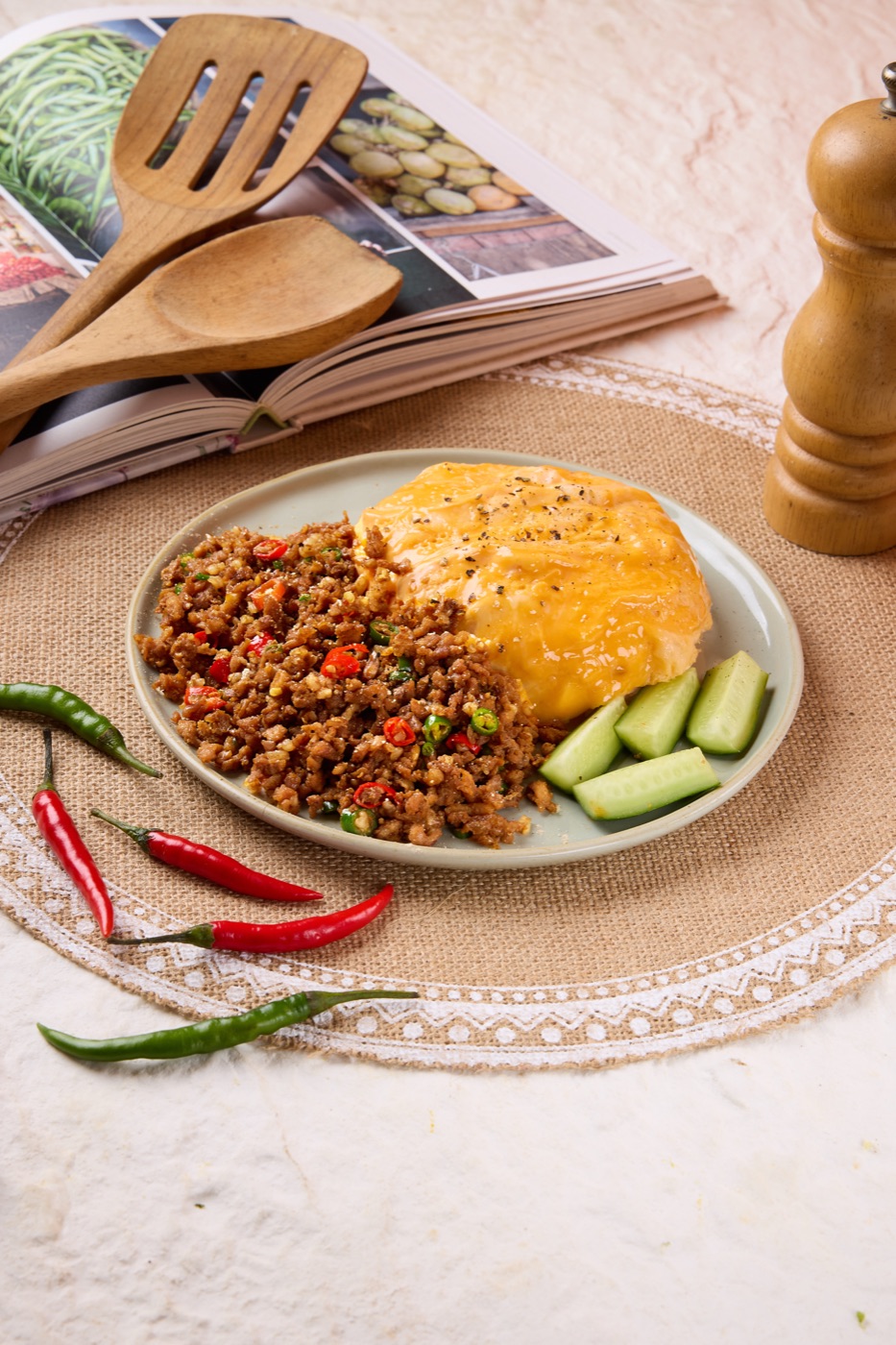 เนื้อผัดพริกสด — Stir-fried Beef with Fresh Chili